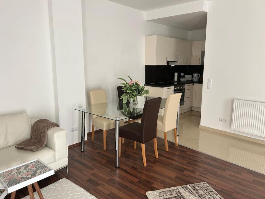 Apartment Merkur Vienna Exterior photo